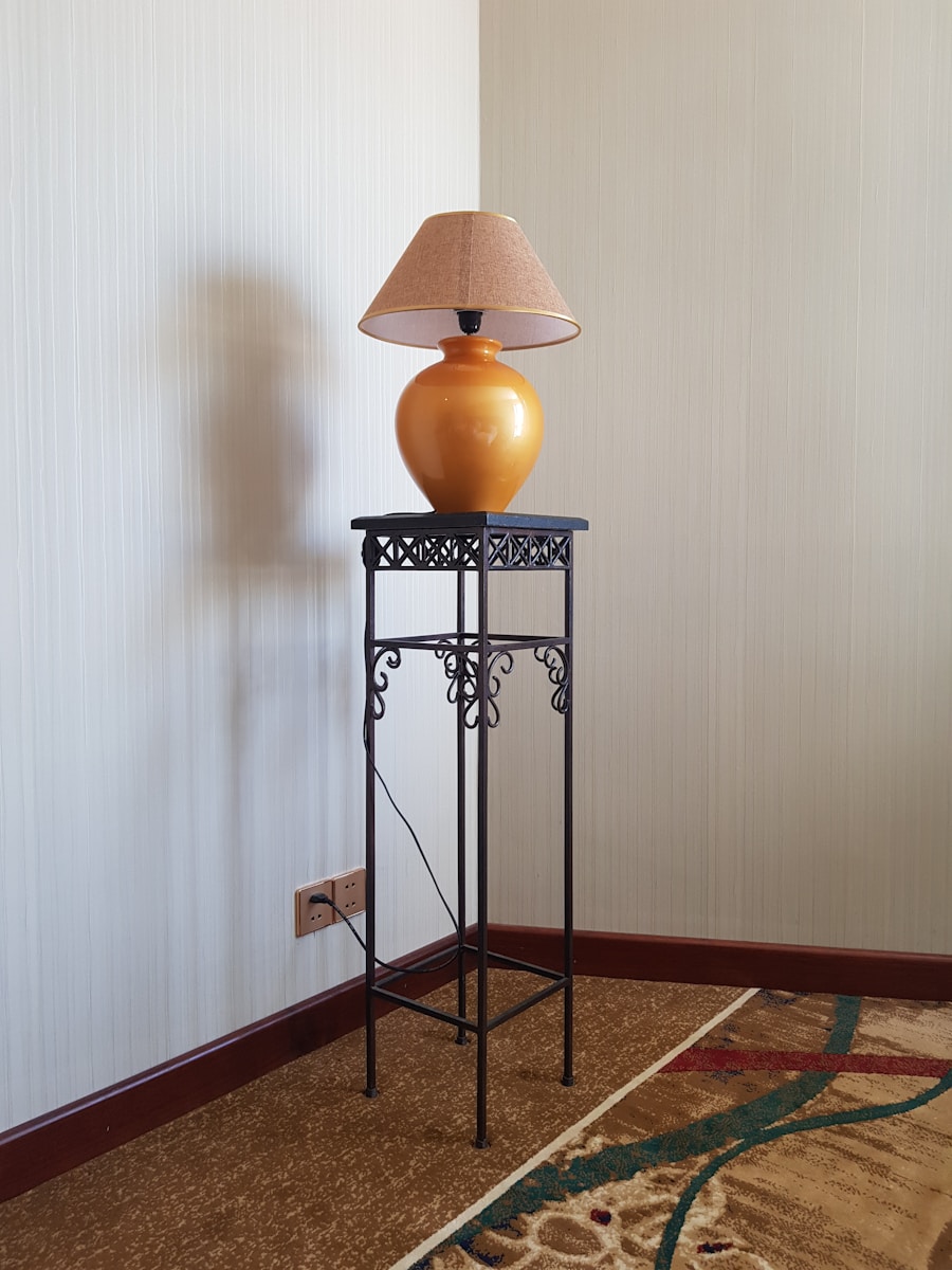 Crafts Style Iron Table Lamp: A Timeless Addition to Your Home