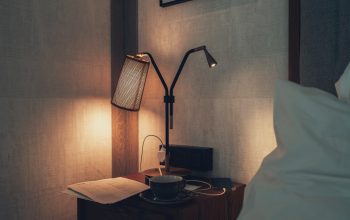 Photo retro bedroom LED bedside table lamp