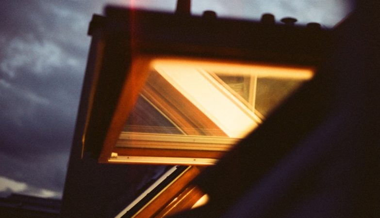 Photo retro sunset ceiling lamp