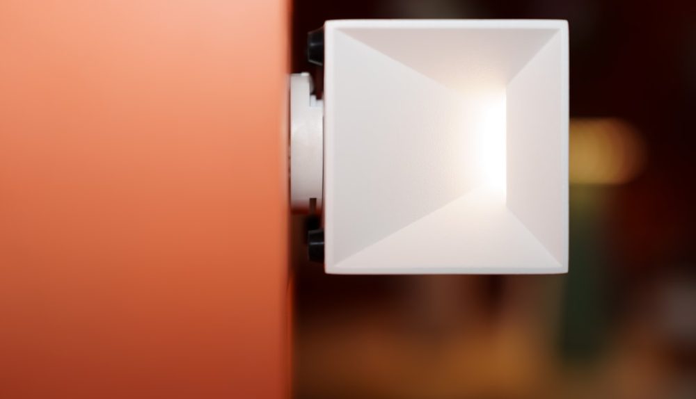 Photo smart wall light